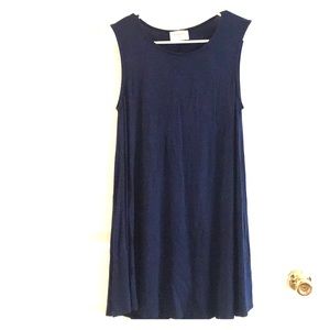 Blue sleeveless flowy dress